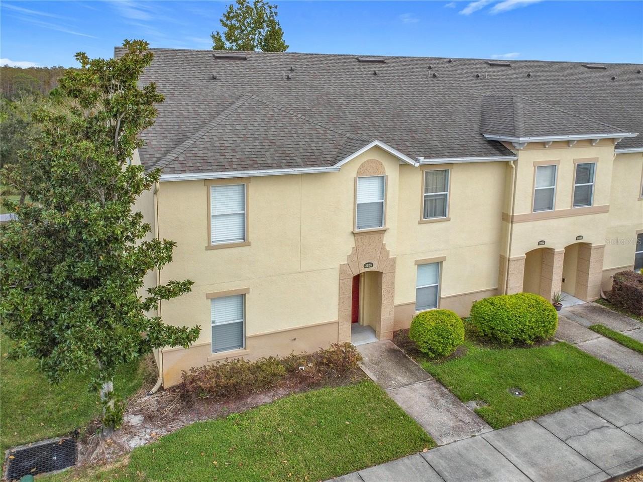 2830 Club Cortile Cir - Photo 2 of 37