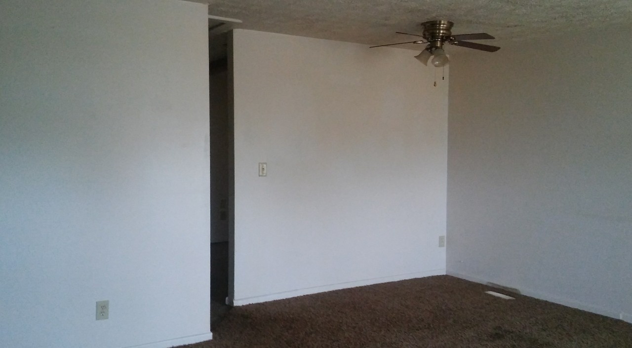 664 Georgian Dr - Photo 3 of 14