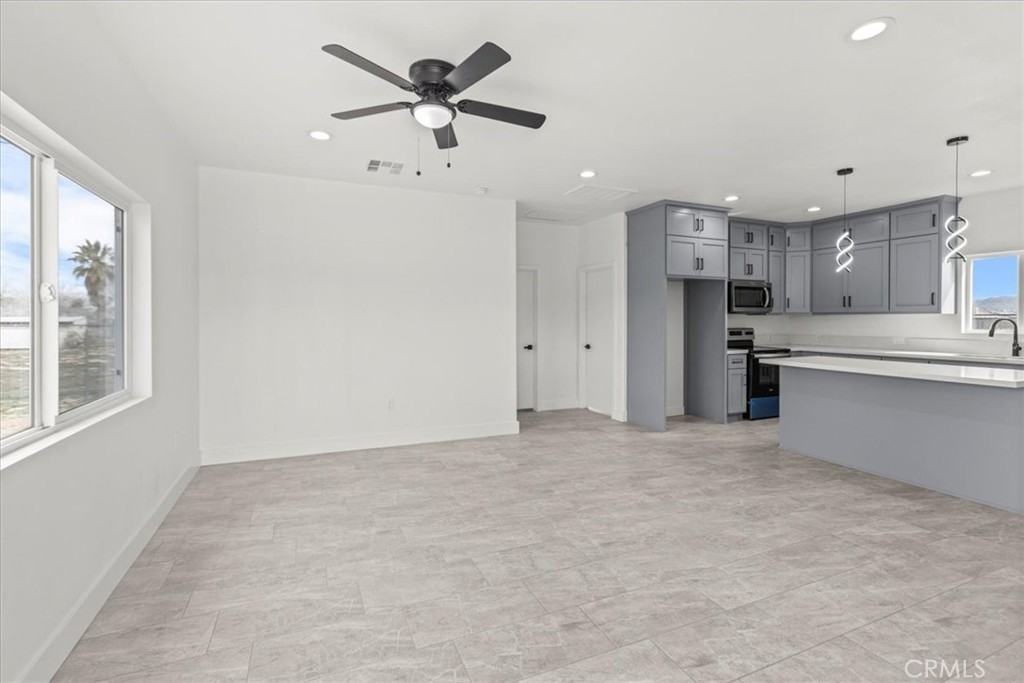 14115 Quinnault Rd - Photo 3 of 25