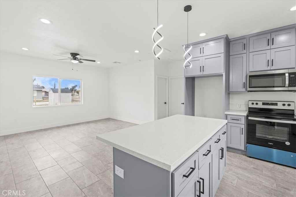 14115 Quinnault Rd - Photo 4 of 25