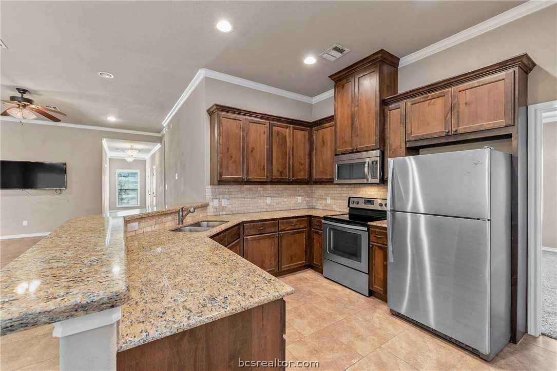 4167 Golden Eagle Dr ##A - Photo 2 of 25