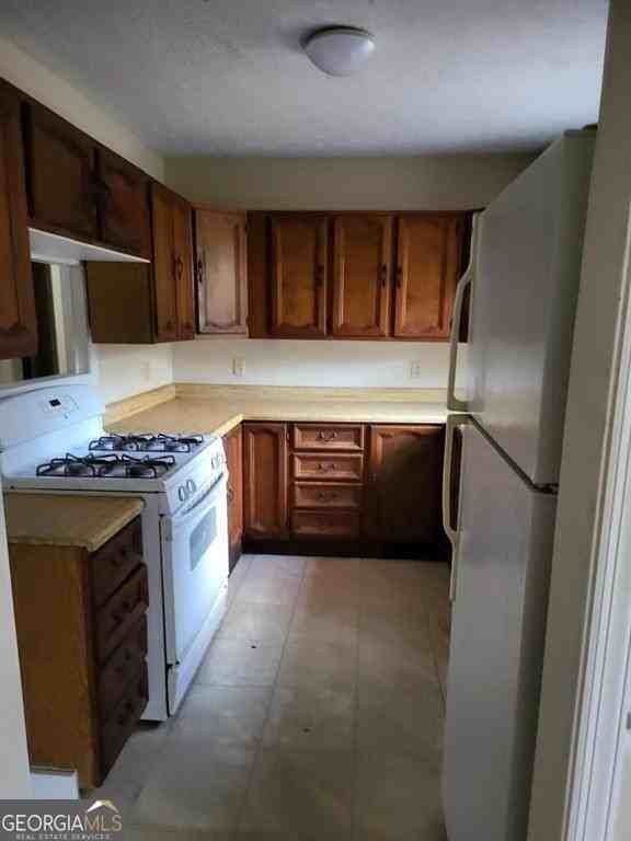 1930 Crooms Dr - Photo 2 of 32