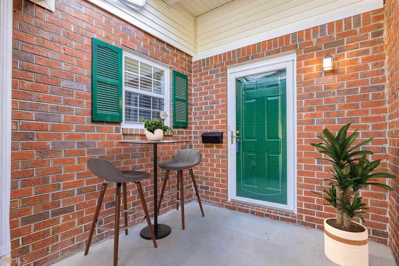 115 Cornwallis Way - Photo 3 of 28