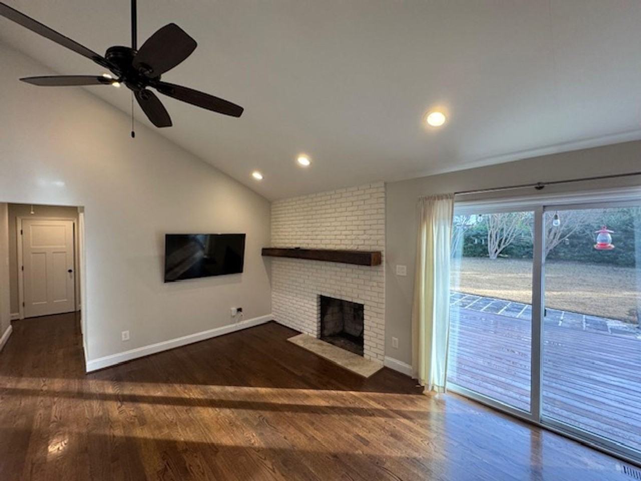 3800 Bland Road - Photo 6 of 30