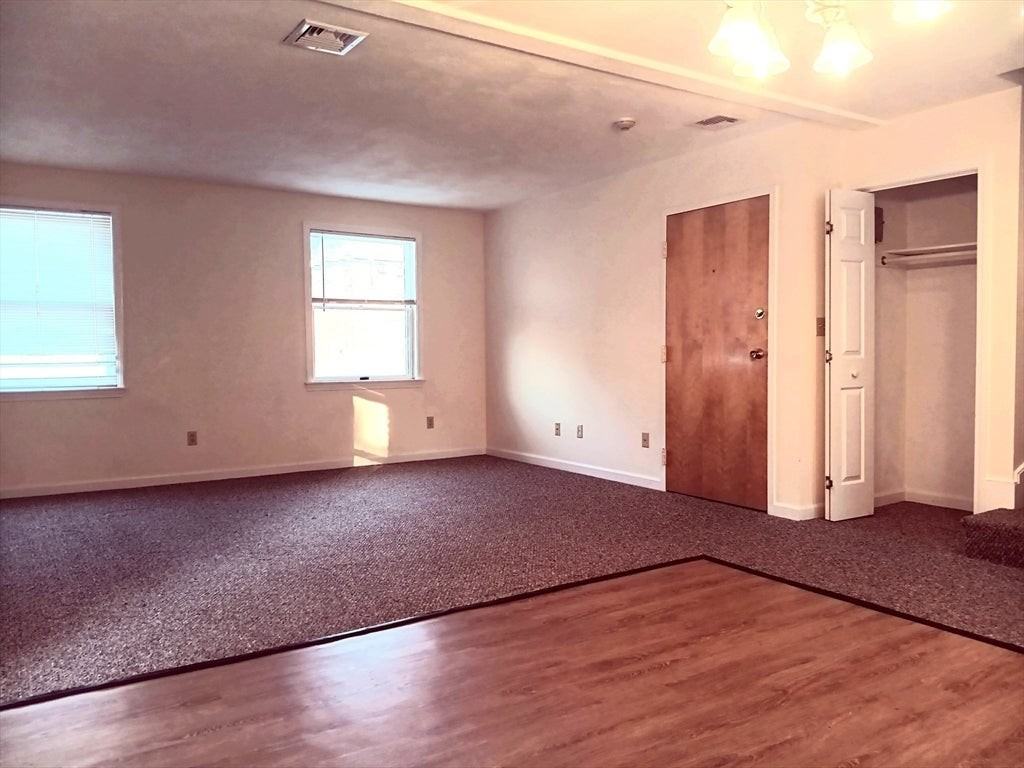 100 Trapelo Rd - Photo 2 of 12