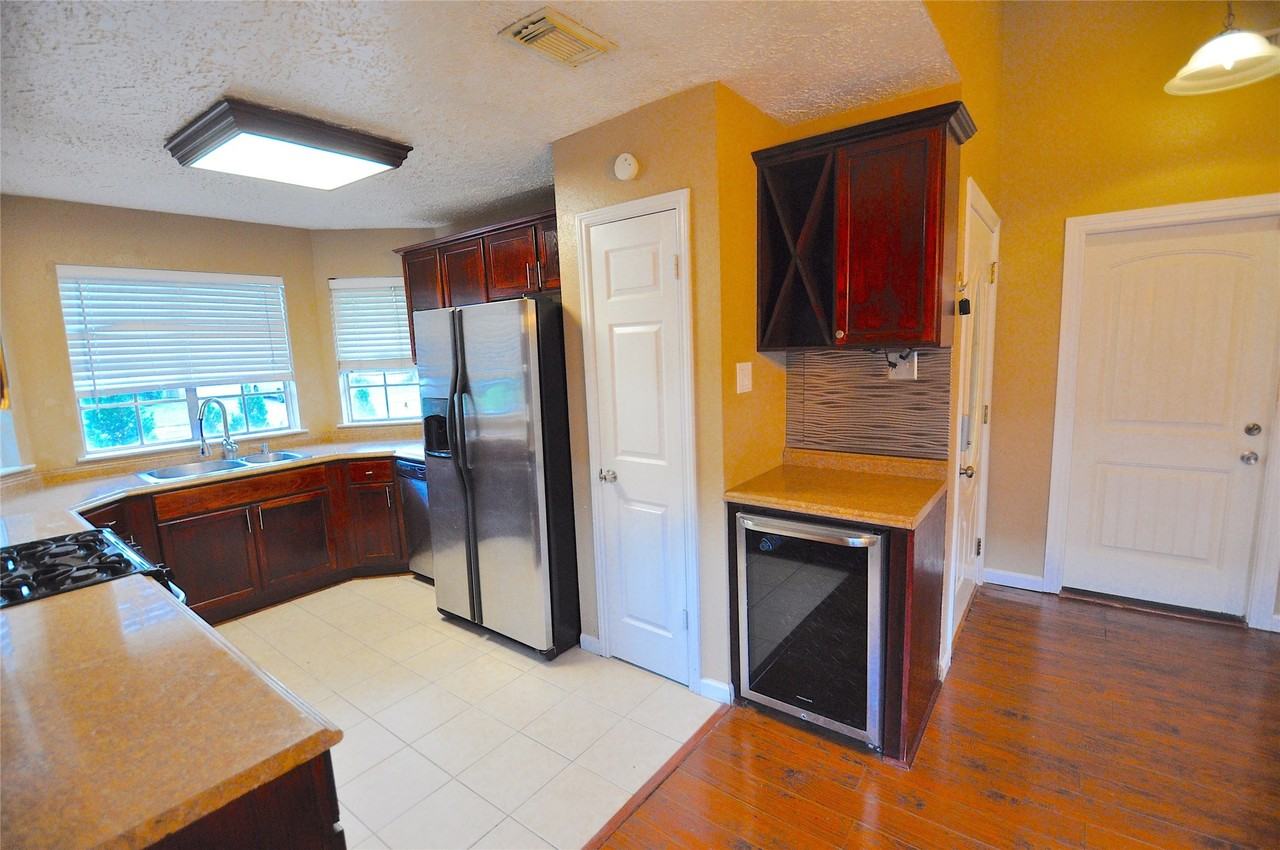 20514 Boxridge Ln - Photo 3 of 19