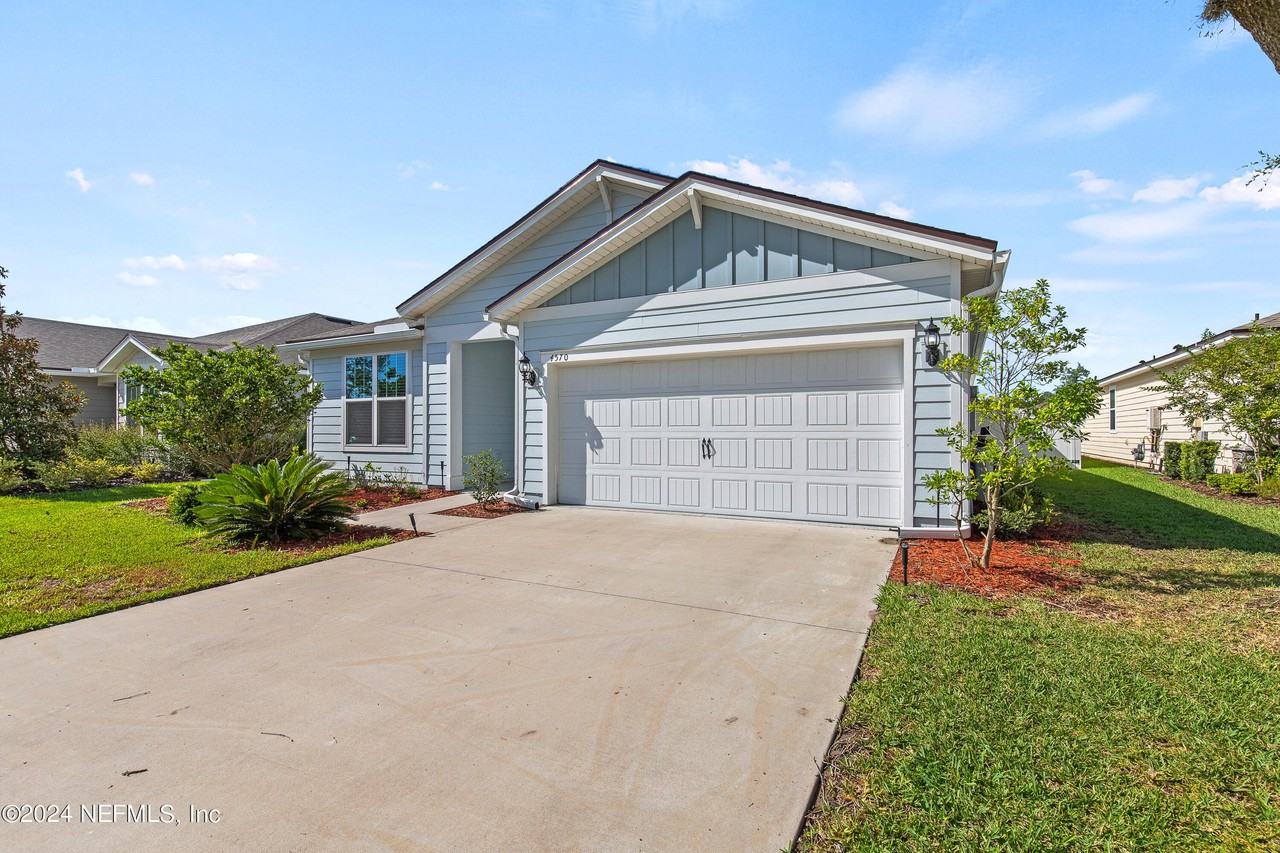 4570 Creekside Bluff St - Photo 2 of 43