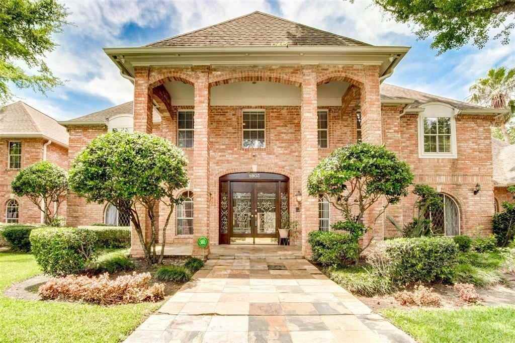 8903 Tranquil Park Dr - Photo 2 of 48