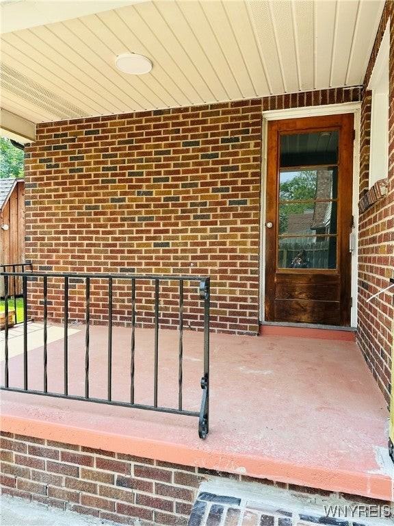 410 Washington Ave - Photo 5 of 29