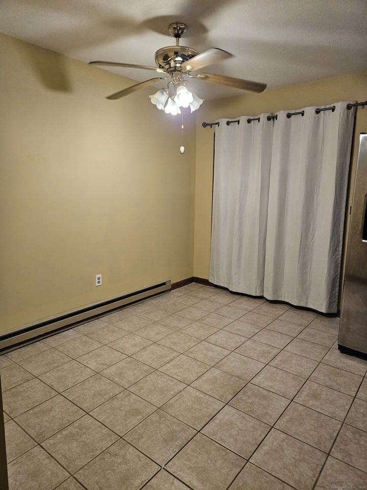 371 Emmett St Apt 87 - Photo 4 of 10