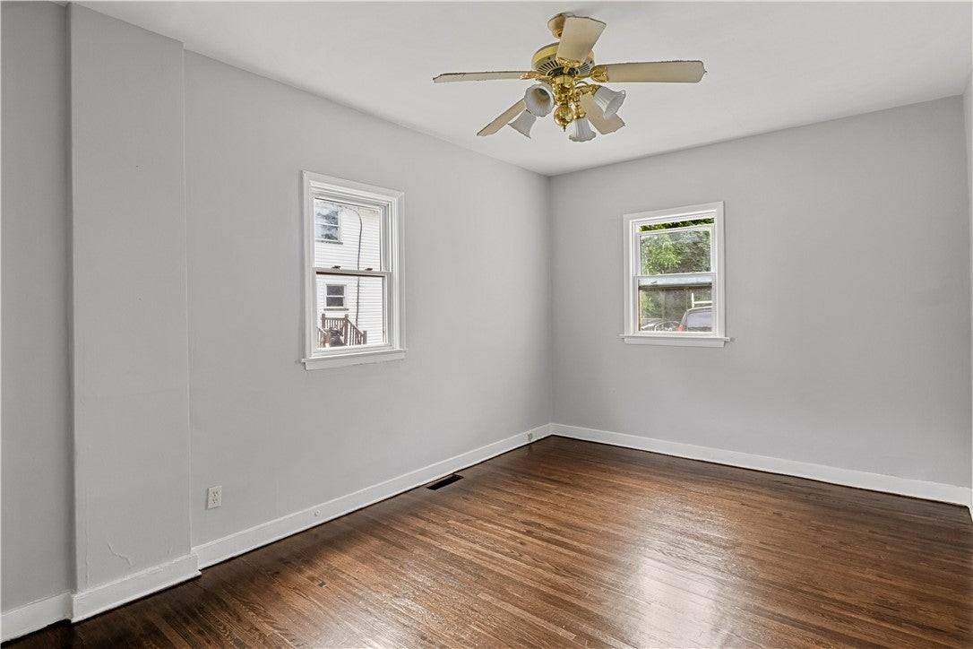 63 Malone St - Photo 4 of 7