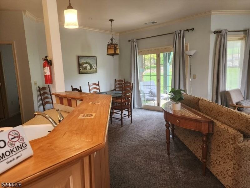 2 Maple Cres - Photo 4 of 25