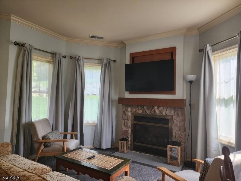 2 Maple Cres - Photo 6 of 25