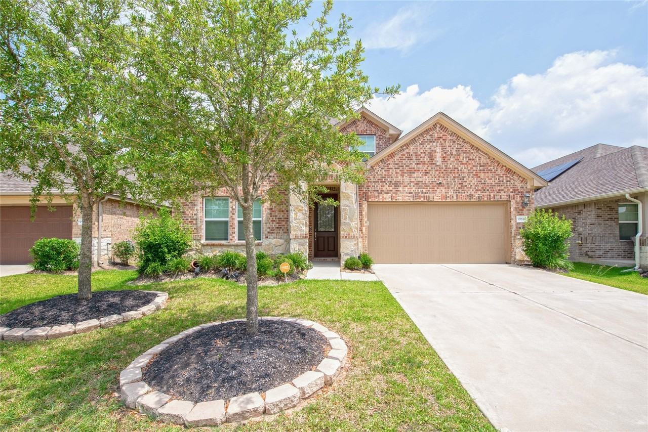 19814 Mountain Vista Dr - Photo 2 of 37