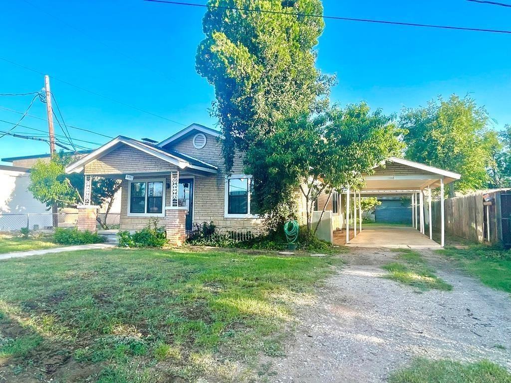 515 W Avenue K - Photo 2 of 17