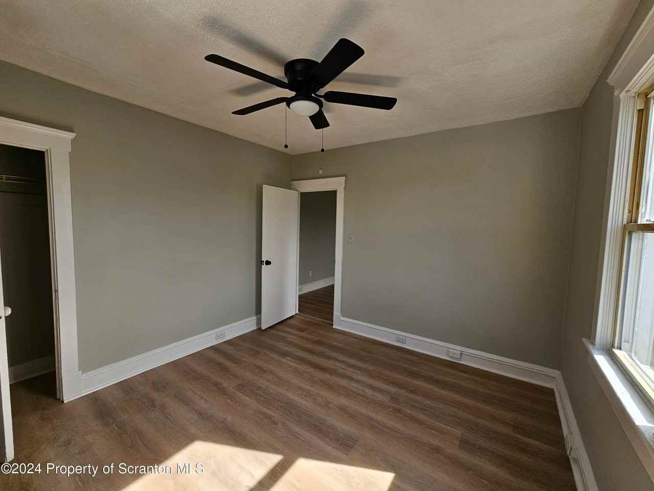 10 E Germania St - Photo 5 of 7