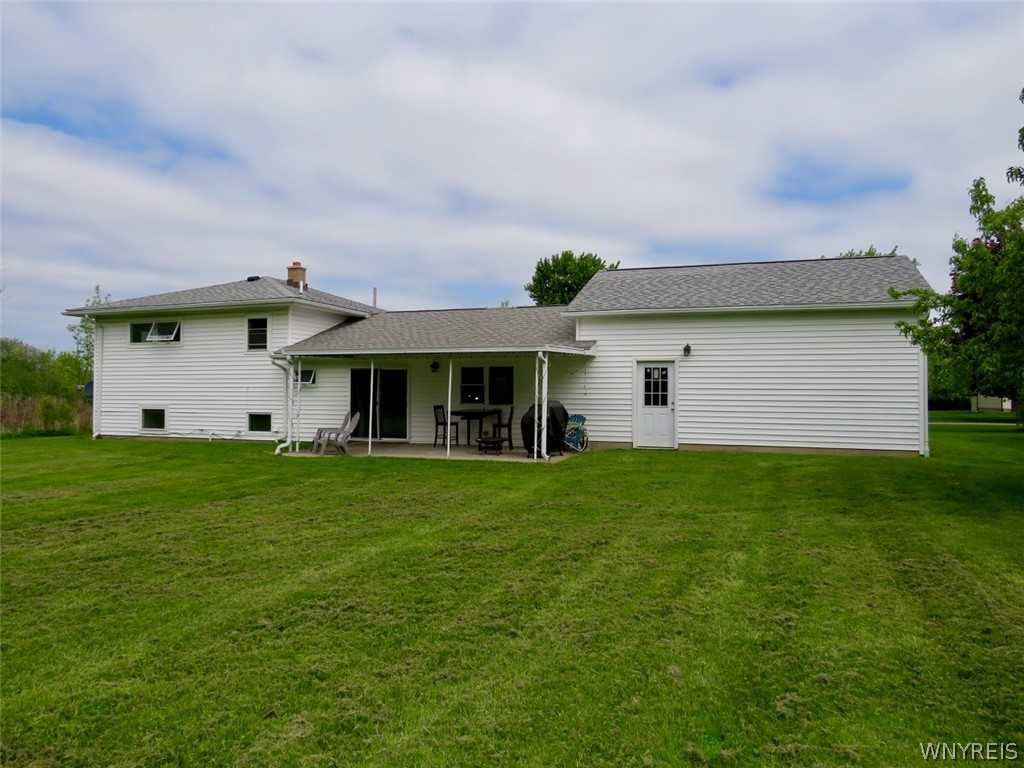 1198 Meadow Ln - Photo 2 of 18