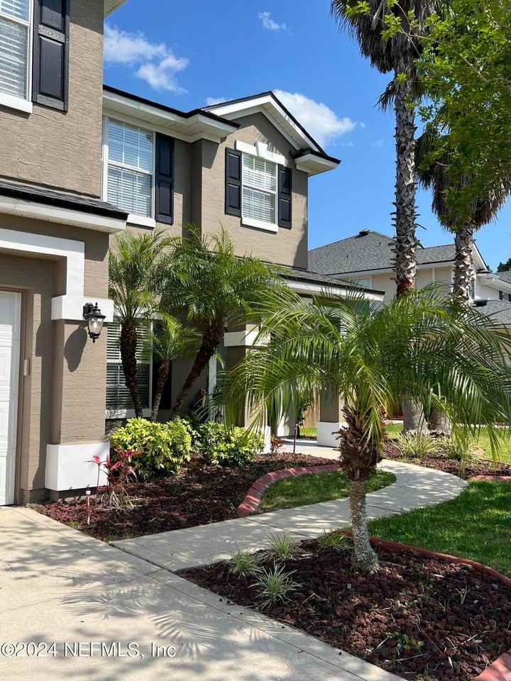 1505 Chatham Ct - Photo 2 of 50