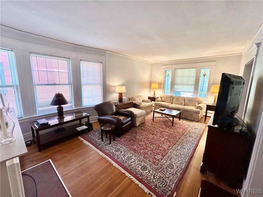 711 Lafayette Ave - Photo 5 of 23