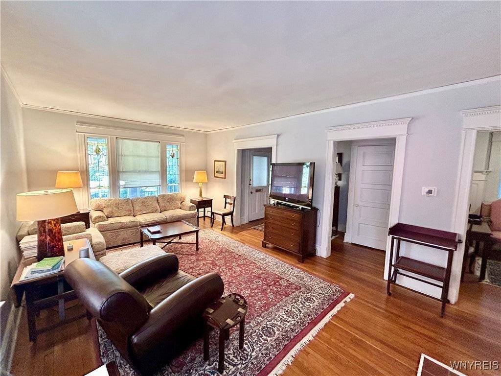 711 Lafayette Ave - Photo 6 of 23