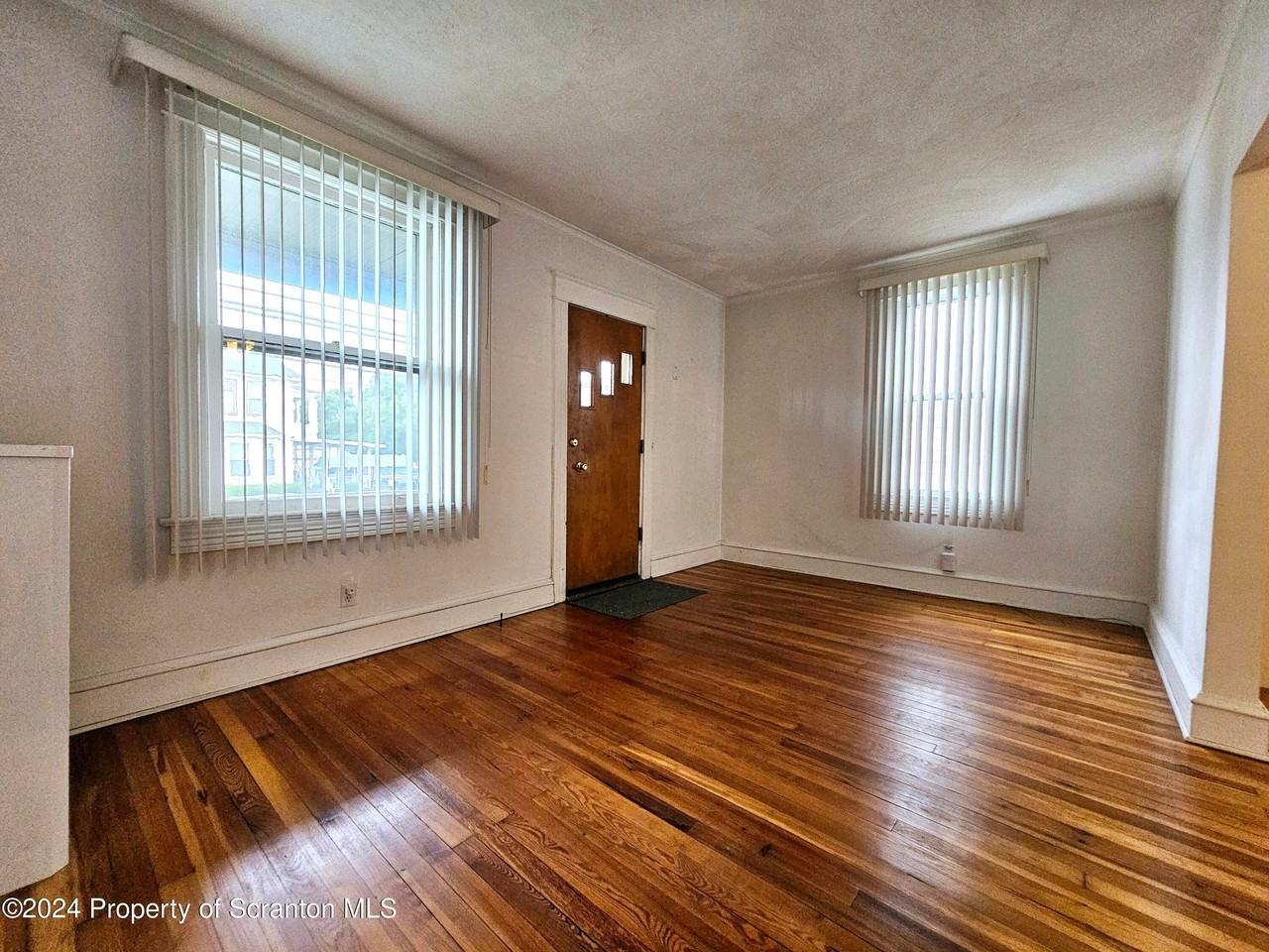 710 River St - Photo 6 of 15