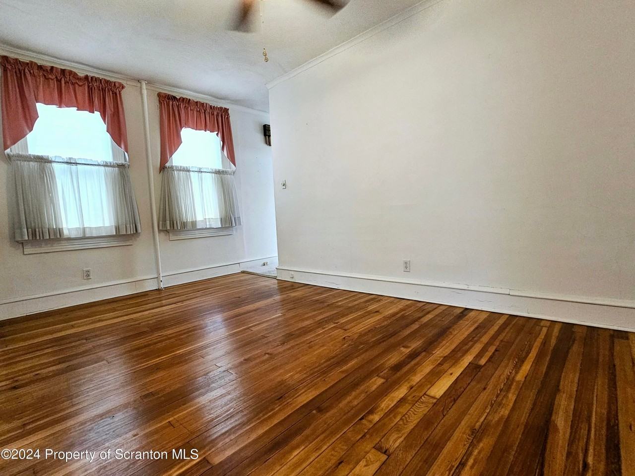 710 River St - Photo 7 of 15