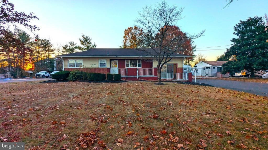 4032 Mercerville Quakerbridge Rd - Photo 2 of 18