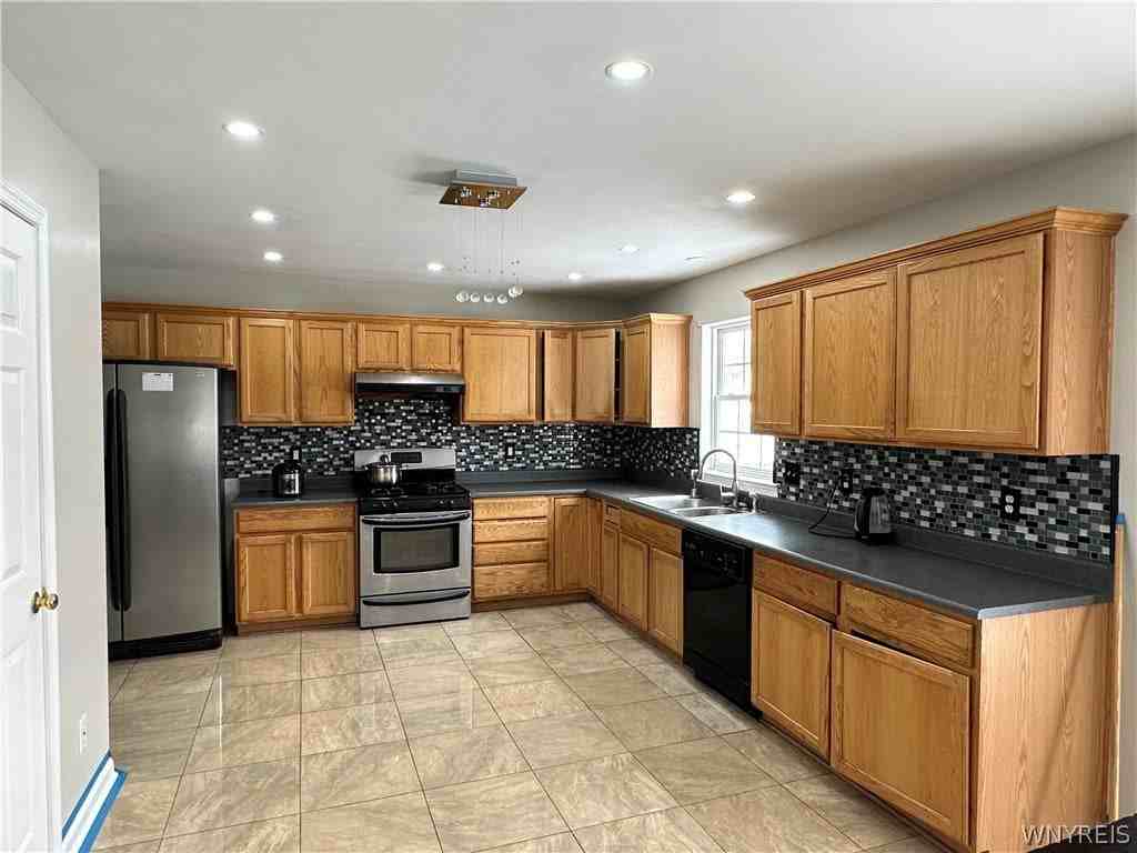 30 Westwind Ln - Photo 7 of 33