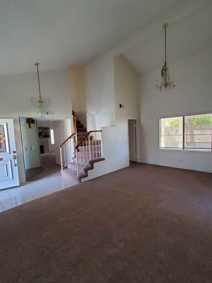 1354 Sunswept Dr - Photo 3 of 6