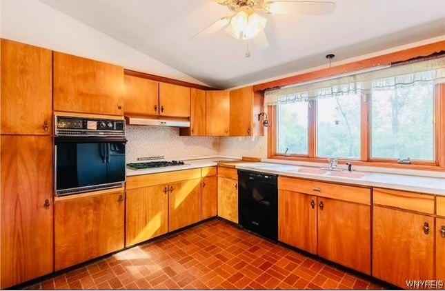 83 Clifford Hts - Photo 3 of 20