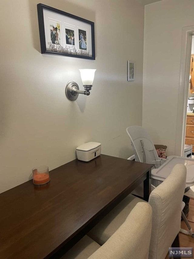191 Orient Way - Photo 3 of 16