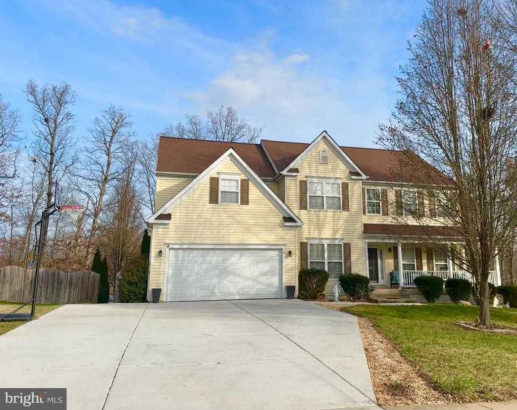 4 Gallery Rd - Photo 3 of 9