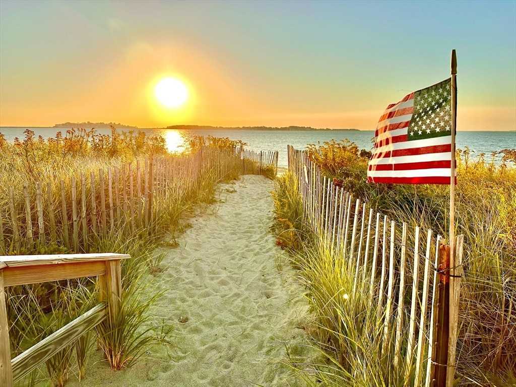 347 Rice Ave ##3 - Photo 2 of 17