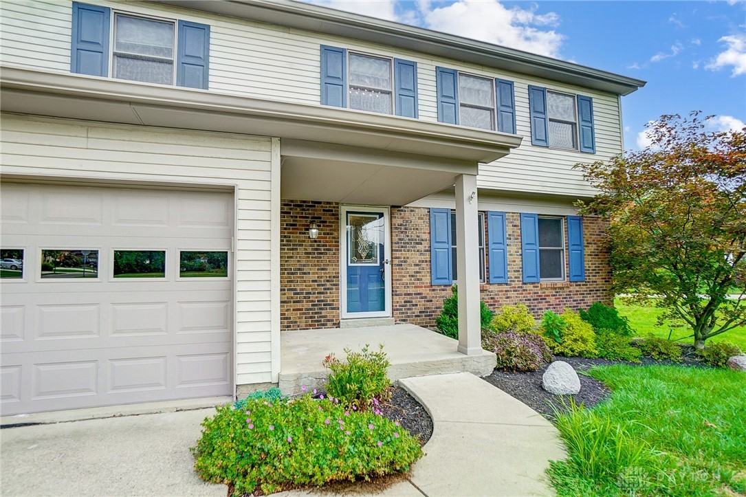 8160 Forest Rd - Photo 2 of 32