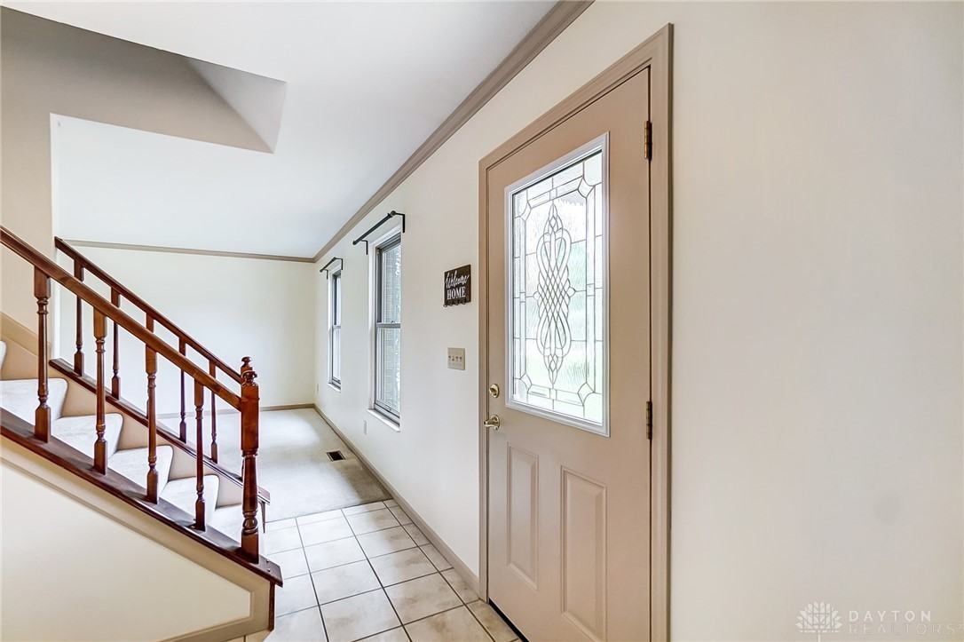 8160 Forest Rd - Photo 3 of 32