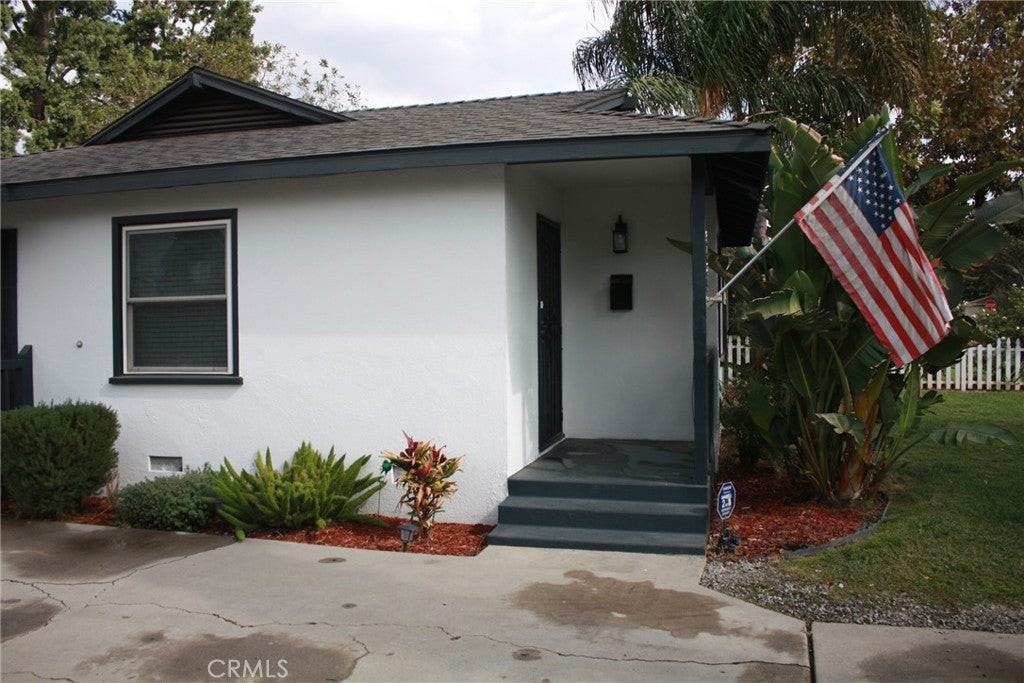 3585 Timothy Way - Photo 4 of 37