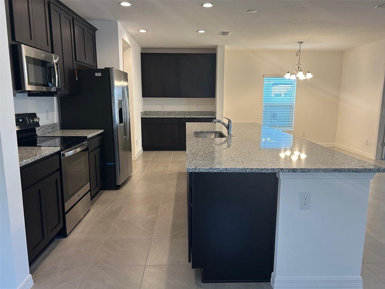 5029 Blue Hammock Court - Photo 4 of 24