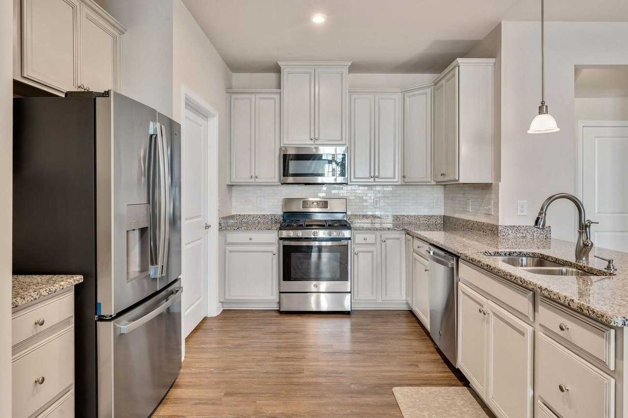 163 Brier Ridge Dr - Photo 6 of 21