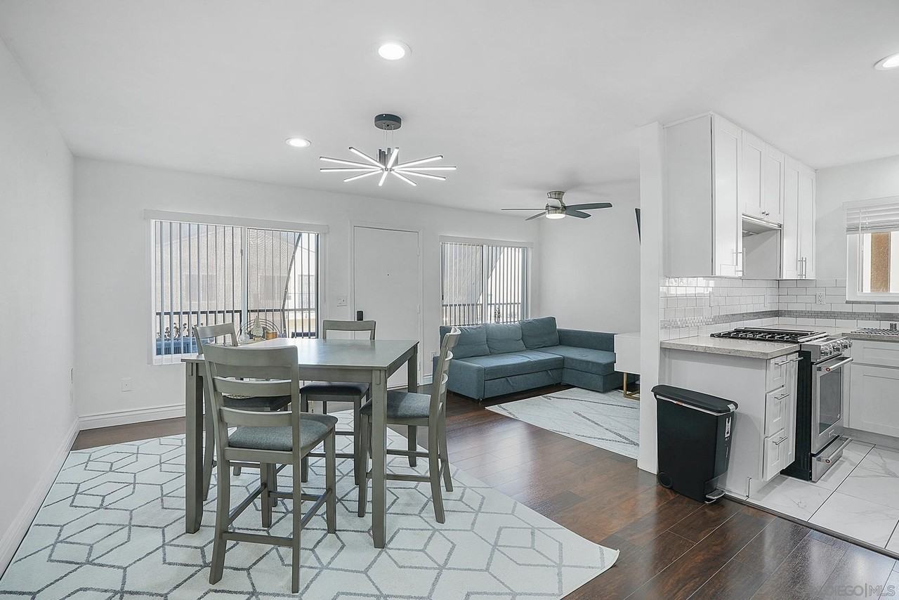 6874 Parkside Ave - Photo 5 of 27