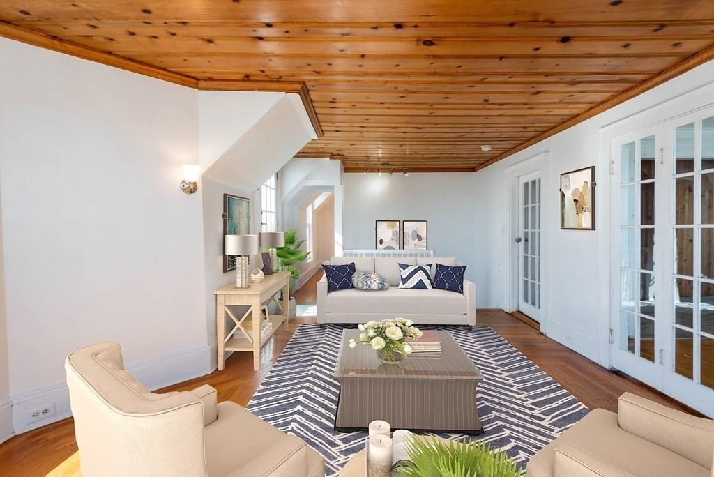 271 Lynn Shore Drive #3 - Photo 2 of 25