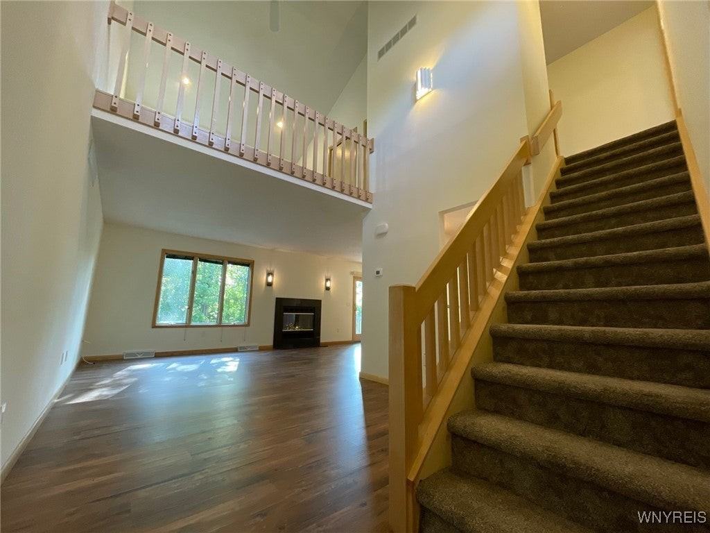 4553 Abbott Rd - Photo 2 of 35