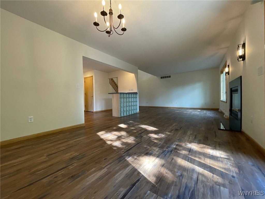 4553 Abbott Rd - Photo 5 of 35