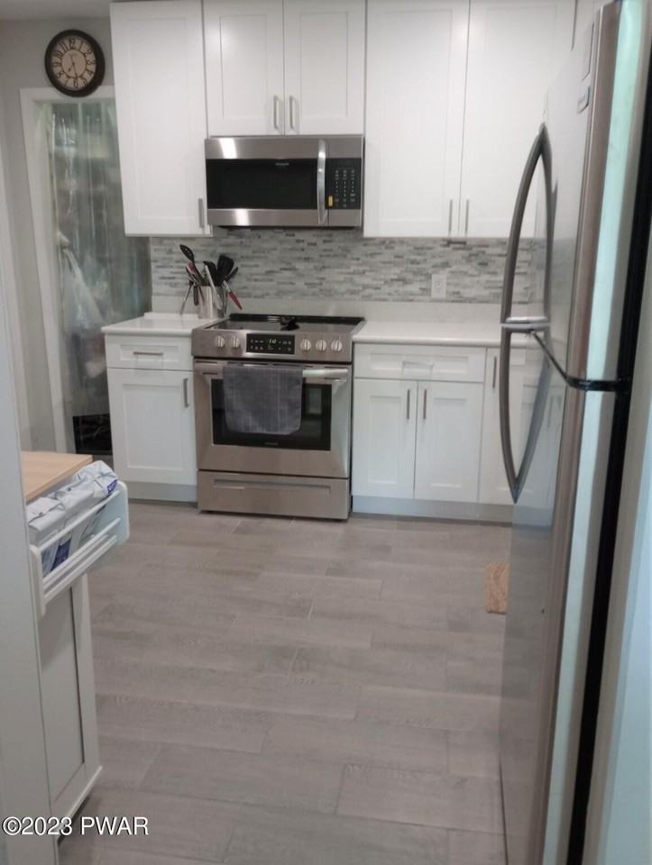 403 Canoebrook Drive - Photo 5 of 41