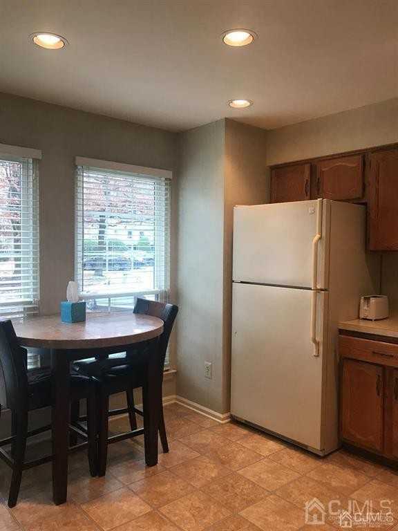 2302 Timber Oaks Rd - Photo 2 of 14