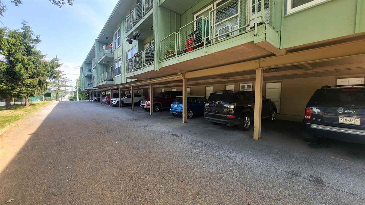 3726 Albany Post Rd - Photo 3 of 16