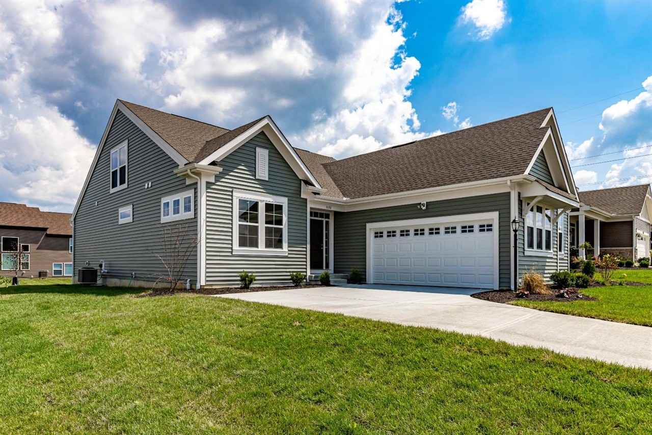 7630 Watercrest Ct - Photo 2 of 39