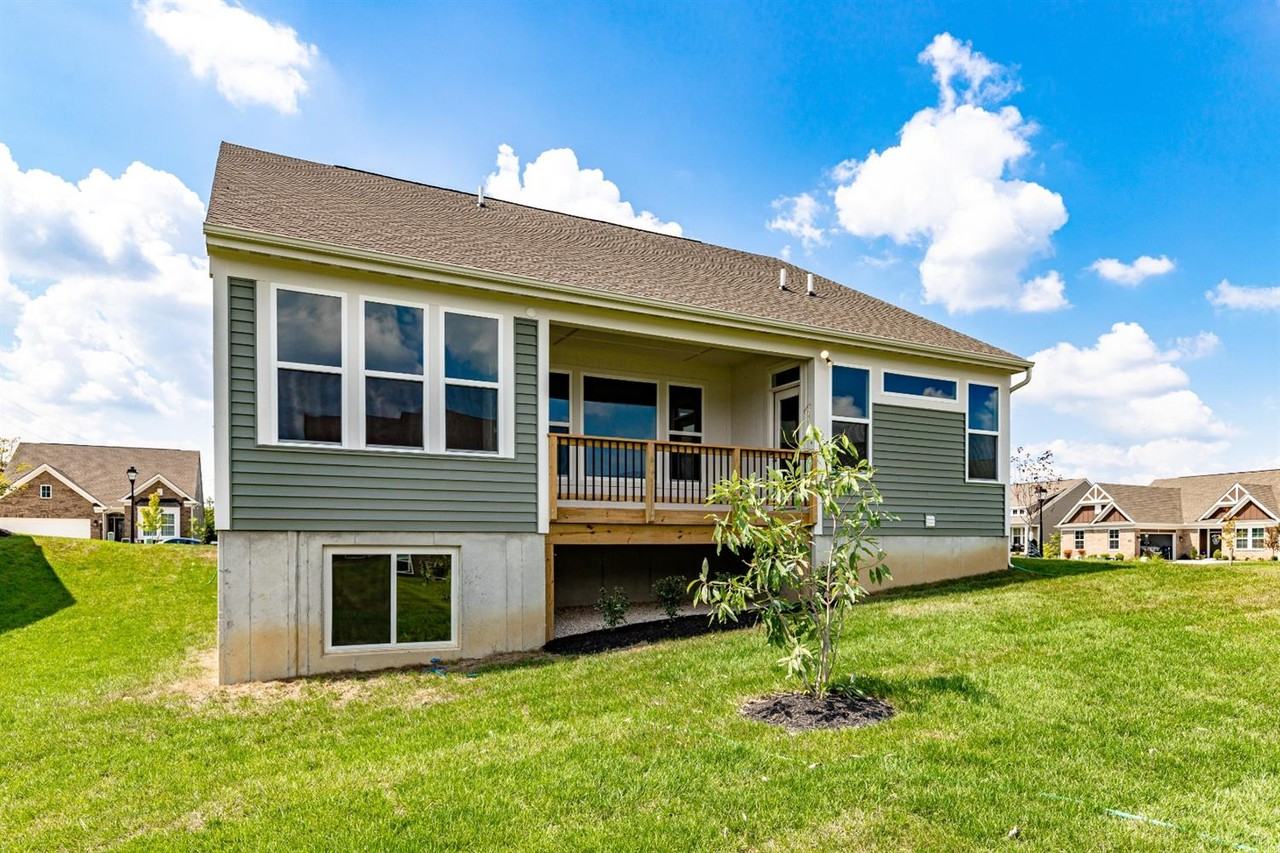 7630 Watercrest Ct - Photo 5 of 39