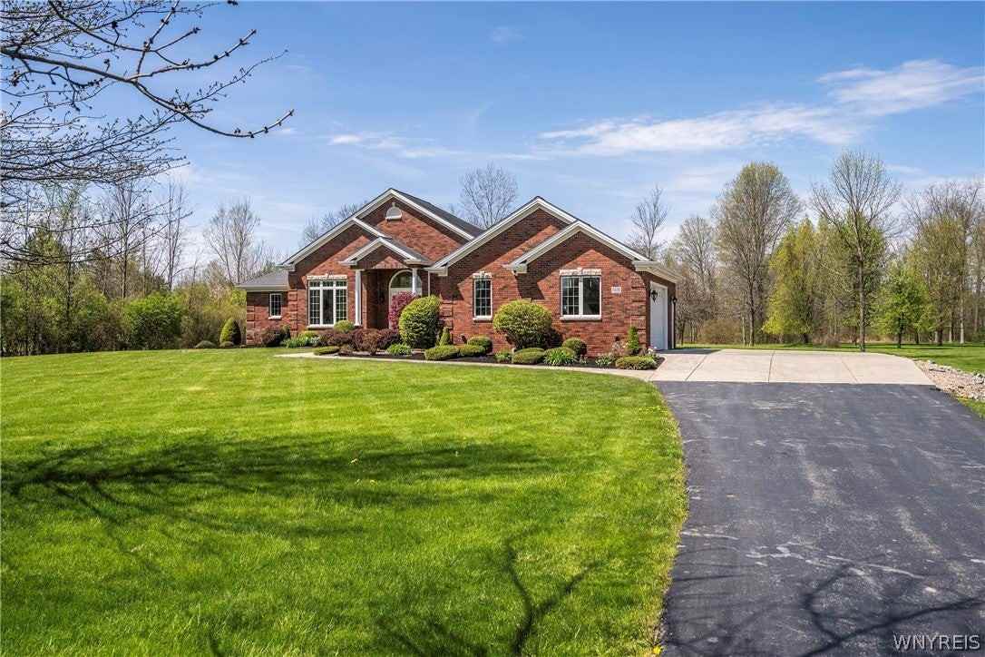 8600 Northfield Rd - Photo 4 of 50