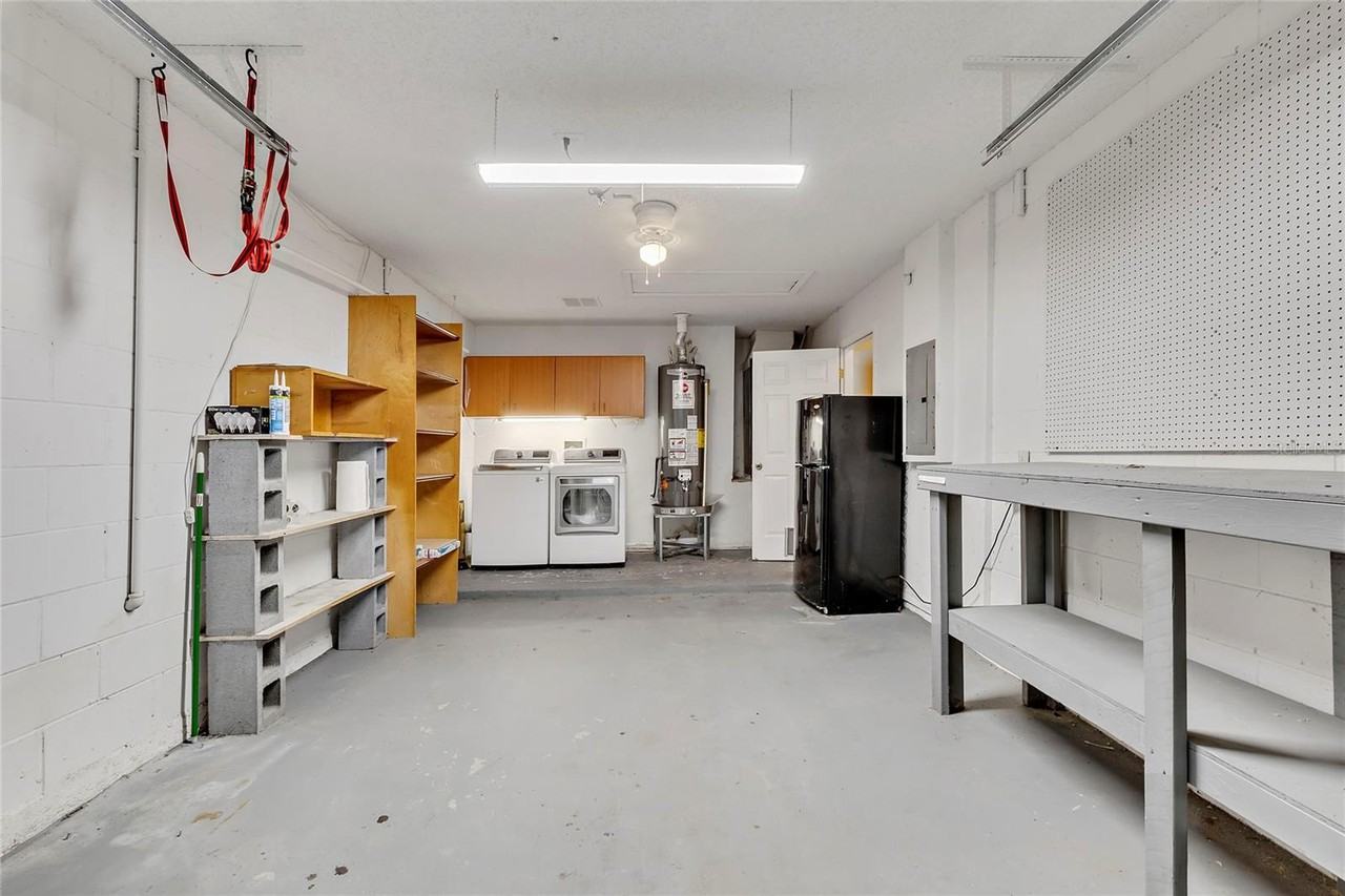 1705 Circe Lake Ct - Photo 2 of 9