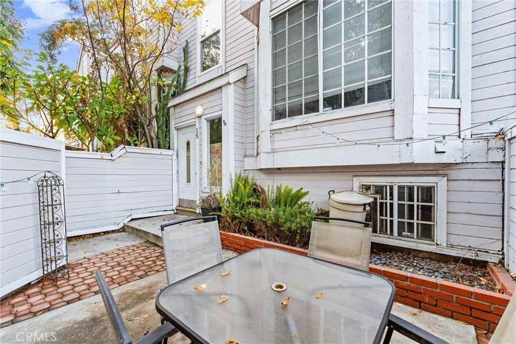 1751 E 68th St - Photo 3 of 21